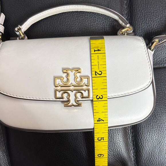 Tory Burch White Leather Crossbody Bag with Gold Logo - Picture 10 of 16